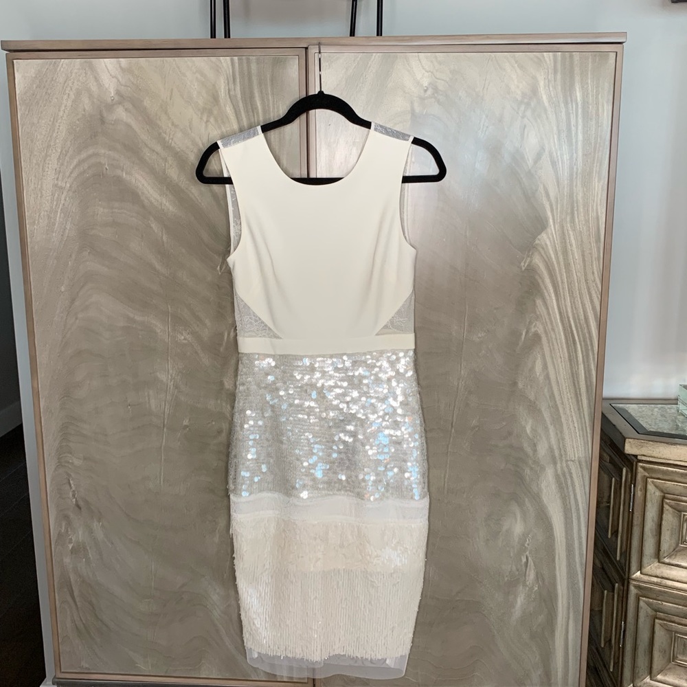 COPY - NWT BCBG Maxazria  White Textures  Cocktai…
